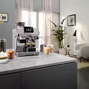 De'Longhi La Specialista Touch Espresso Machine with Cold Brew & Automatic Frothing